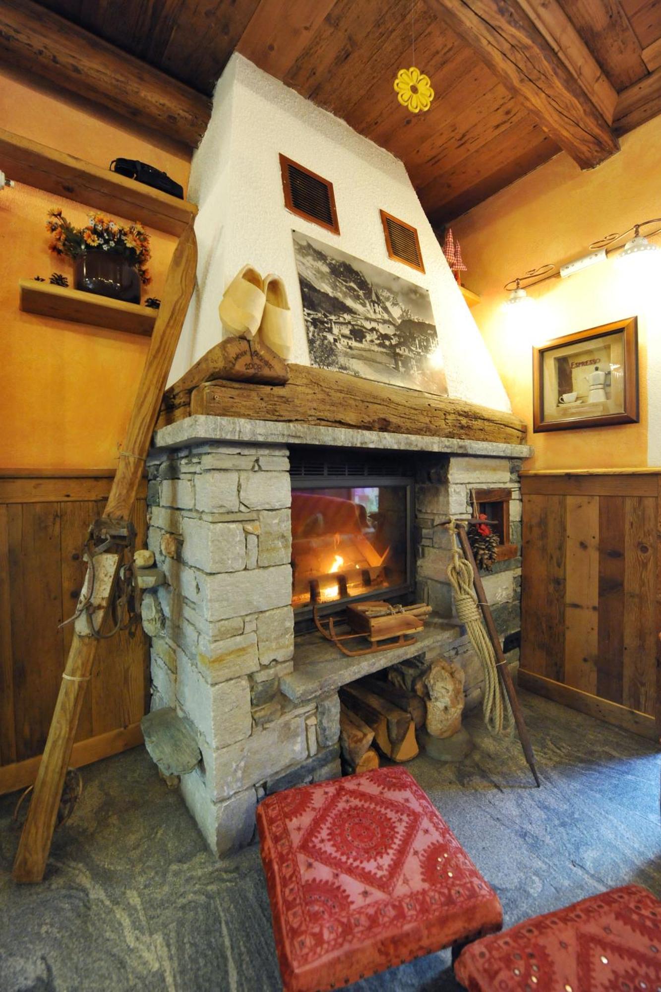 ヴァルトゥルナンシュ ロンシャン パキ シャンブル ドート Bed & Breakfast エクステリア 写真