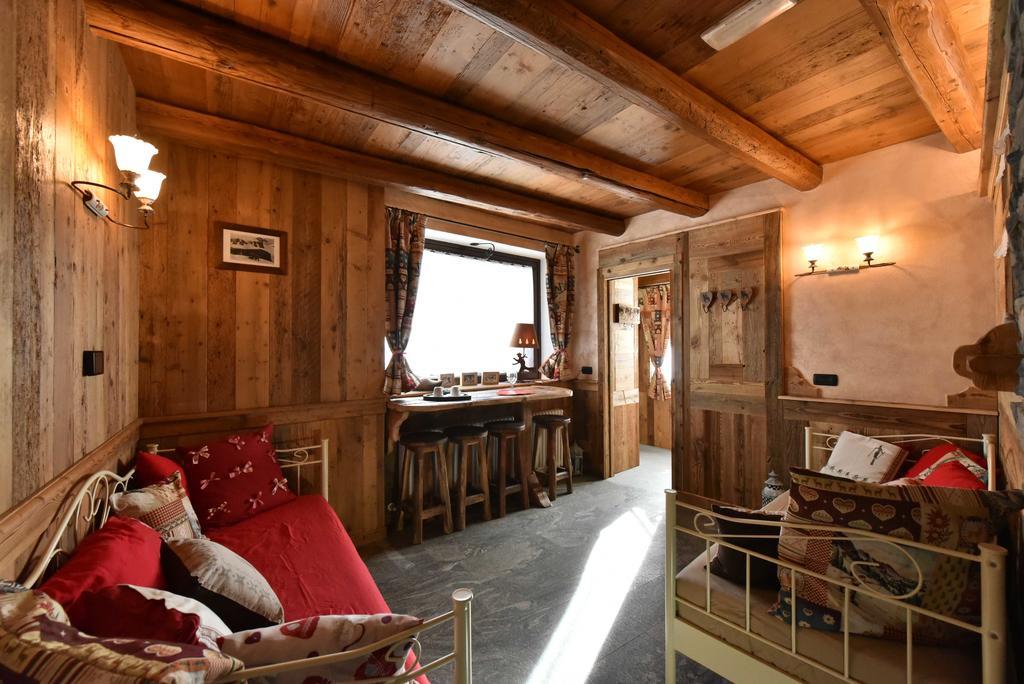 ヴァルトゥルナンシュ ロンシャン パキ シャンブル ドート Bed & Breakfast エクステリア 写真