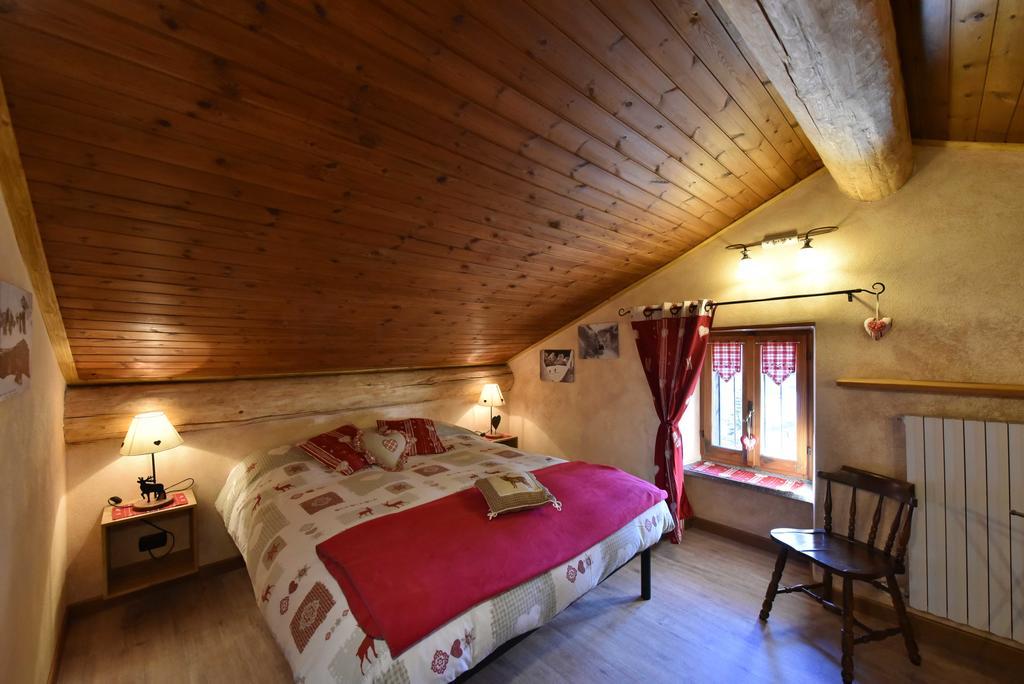 ヴァルトゥルナンシュ ロンシャン パキ シャンブル ドート Bed & Breakfast エクステリア 写真