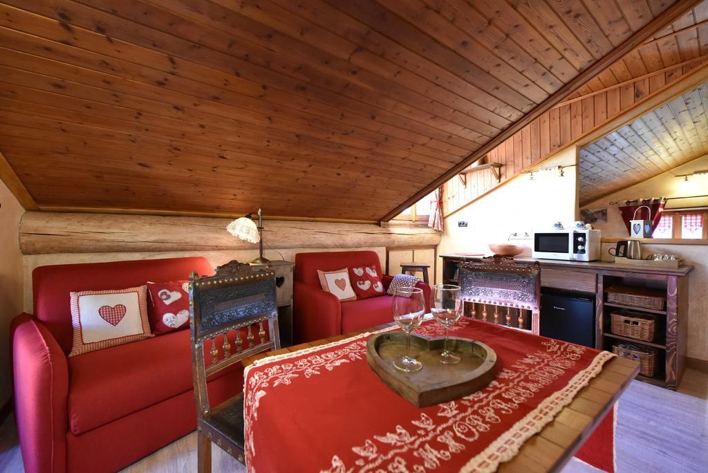 ヴァルトゥルナンシュ ロンシャン パキ シャンブル ドート Bed & Breakfast エクステリア 写真