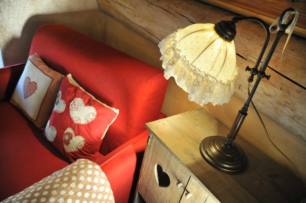 ヴァルトゥルナンシュ ロンシャン パキ シャンブル ドート Bed & Breakfast エクステリア 写真