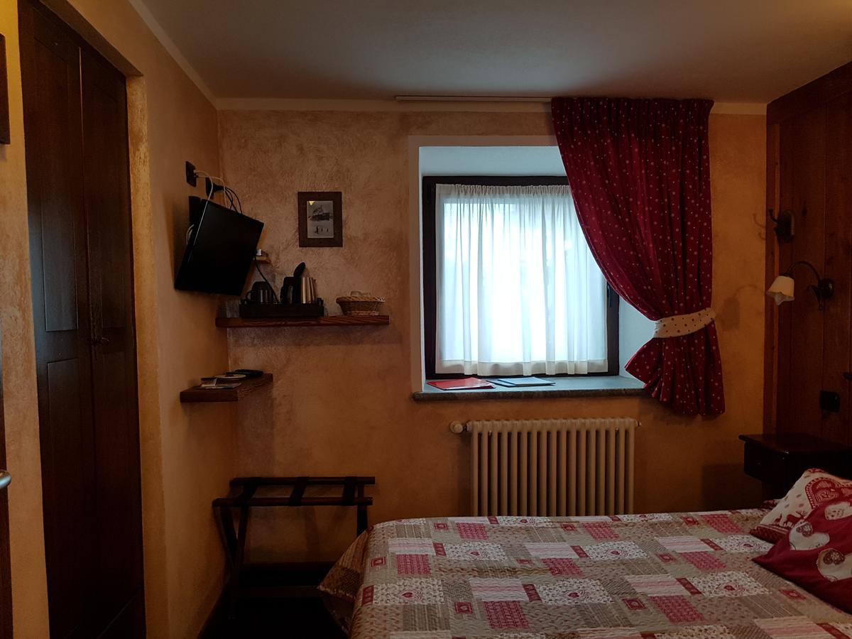 ヴァルトゥルナンシュ ロンシャン パキ シャンブル ドート Bed & Breakfast エクステリア 写真