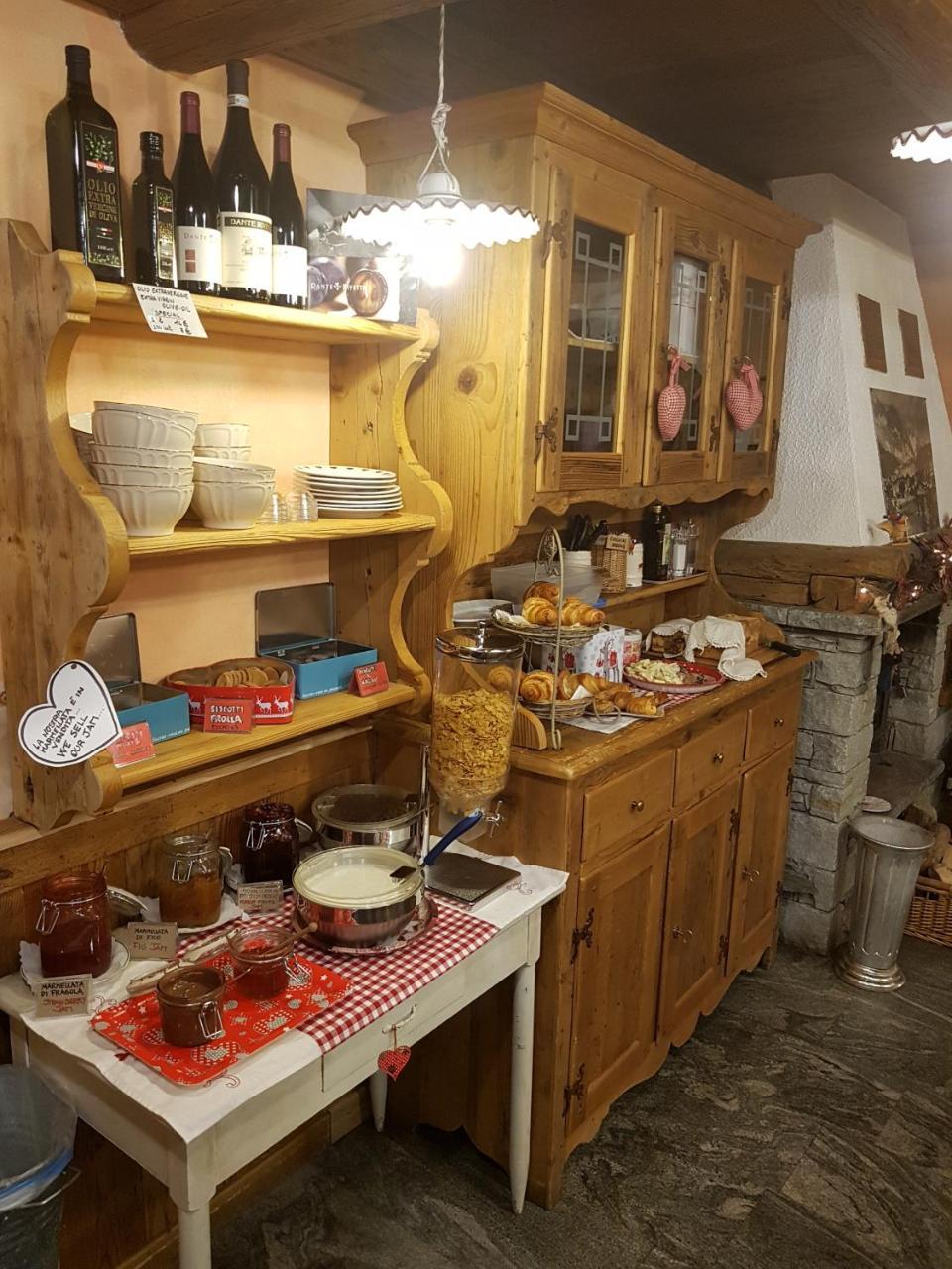 ヴァルトゥルナンシュ ロンシャン パキ シャンブル ドート Bed & Breakfast エクステリア 写真